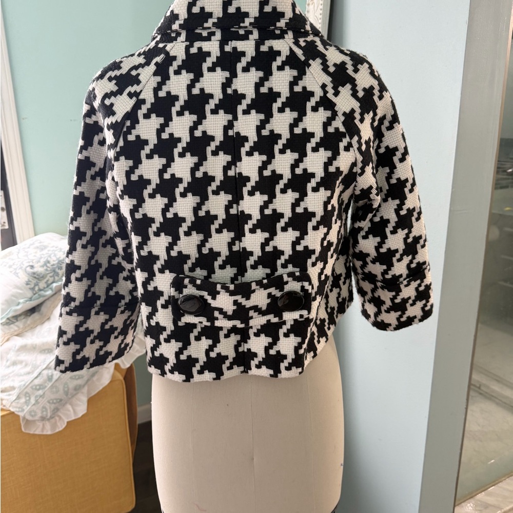 Black and White Houndstooth Women's Blazer - Picture 5 of 8
